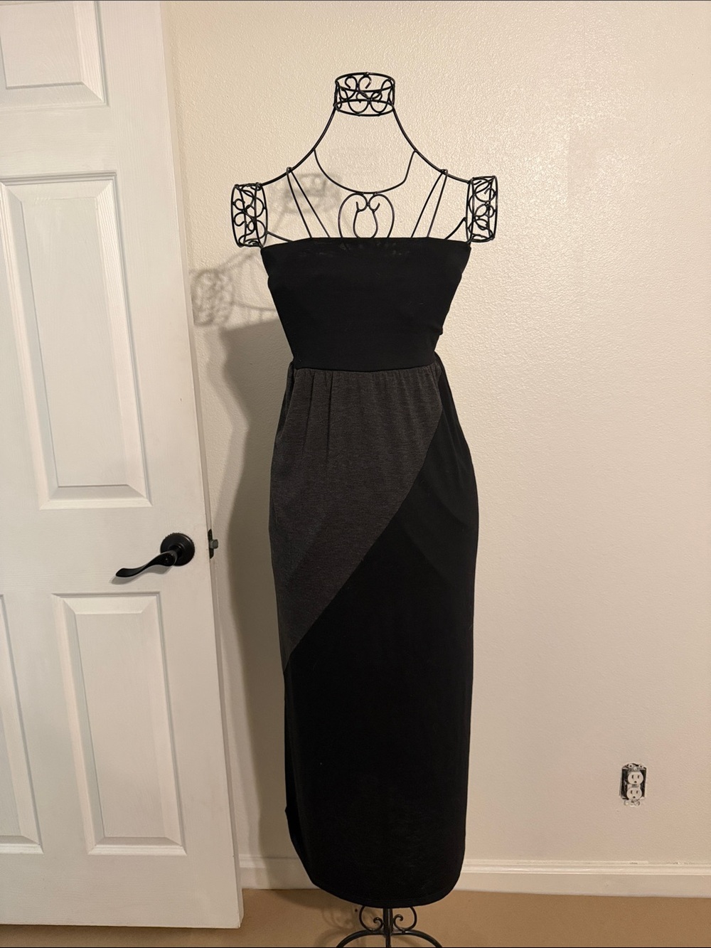 VENUS Black & Charcoal Strapless Maxi Dress
